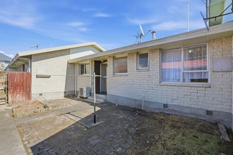 Photo of property in 2/11 Dilworth Street, Riccarton, Christchurch, 8011