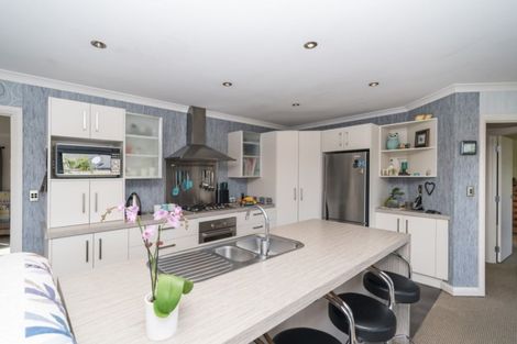 Photo of property in 3 Manhattan Court, Kelvin Grove, Palmerston North, 4414