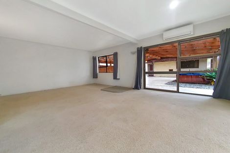 Photo of property in 130a Bruce Mclaren Road, Henderson, Auckland, 0612