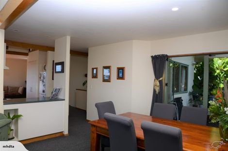 Photo of property in 5 Charlotte Street, Stanmore Bay, Whangaparaoa, 0932