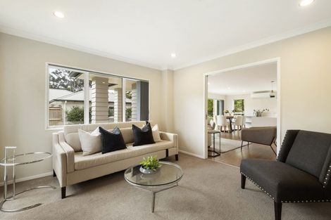 Photo of property in 29d Greenhithe Road, Greenhithe, Auckland, 0632