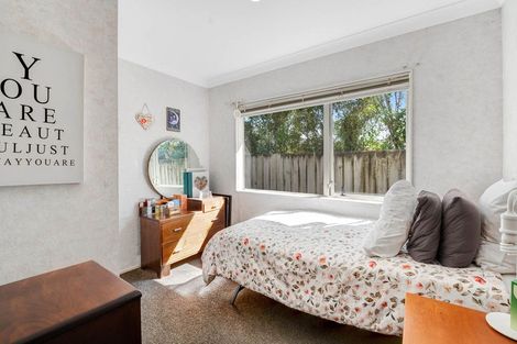 Photo of property in 3/2 Doment Crescent, Orewa, 0931