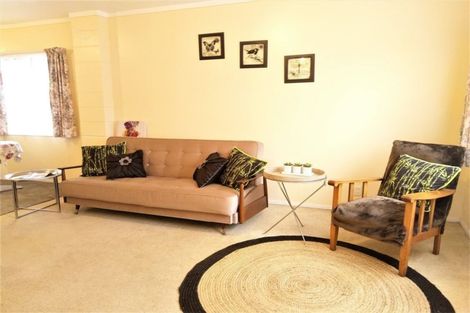 Photo of property in 82 Torkar Road, Clarks Beach, 2122