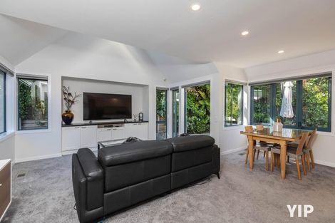 Photo of property in 17a Simla Crescent, Khandallah, Wellington, 6035