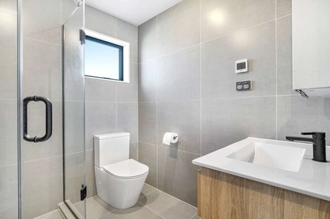 Photo of property in 1b Tacitus Place, Totara Vale, Auckland, 0629