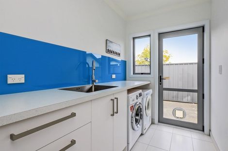 Photo of property in 9 Ohau Place, Poraiti, Napier, 4112