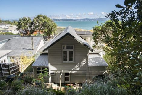 Photo of property in 69 Muritai Road, Eastbourne, Lower Hutt, 5013