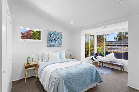 Photo of property in 15 Ruru Street, Waikanae, 5036