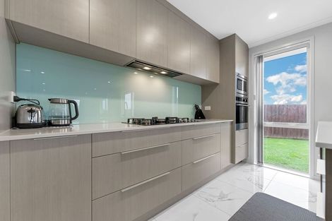 Photo of property in 16 Gibboney Place, Pokeno, 2402