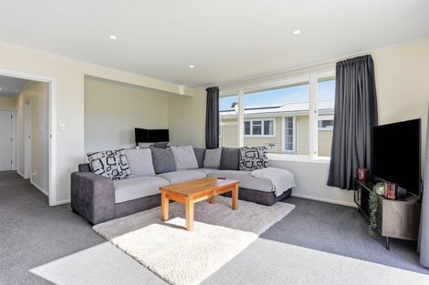 Photo of property in 9 Gray Avenue, Te Puke, 3119