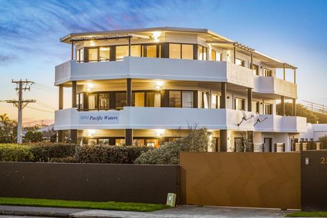 Photo of property in 1/248 Hibiscus Coast Highway, Orewa, 0931