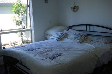 Photo of property in 1409 Whangaparaoa Road, Army Bay, Whangaparaoa, 0930