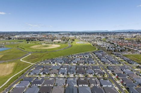 Photo of property in 25 Kapowai Boulevard, Takanini, 2112