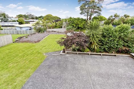 Photo of property in 79a Hobsonville Road, West Harbour, Auckland, 0618