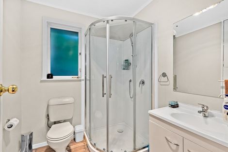 Photo of property in 17b Richards Avenue, Forrest Hill, Auckland, 0620