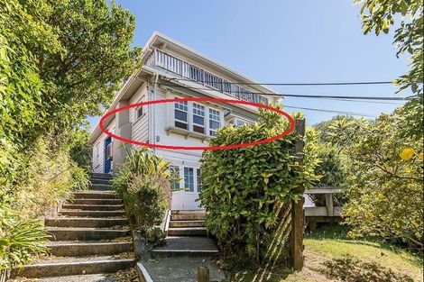 Photo of property in 118 Kelburn Parade, Kelburn, Wellington, 6012