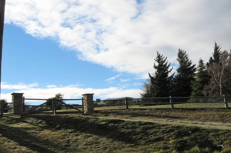 Photo of property in 277 Beacon Point Road, Wanaka, 9305