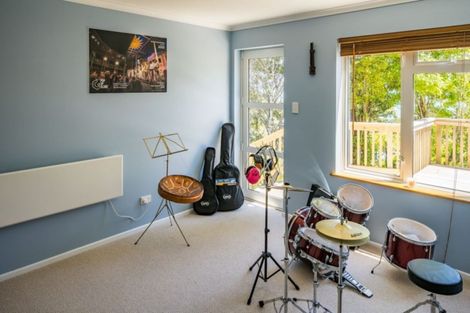 Photo of property in 33 Kotari Road, Days Bay, Lower Hutt, 5013