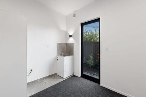 Photo of property in 29d Mirrabooka Avenue, Botany Downs, Auckland, 2010