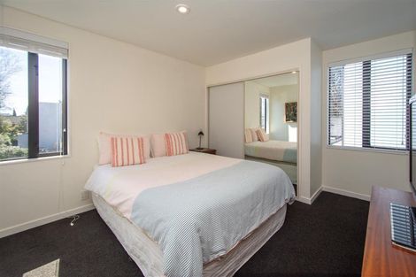 Photo of property in 2 Oakford Close, Riccarton, Christchurch, 8011