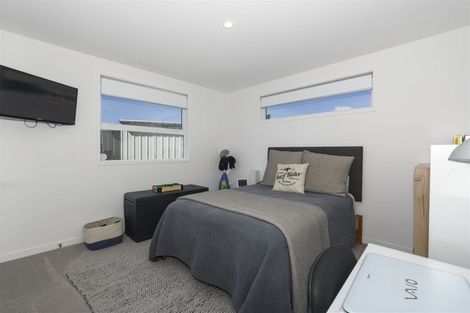 Photo of property in 39 Kotiate Street, Papamoa Beach, Papamoa, 3118