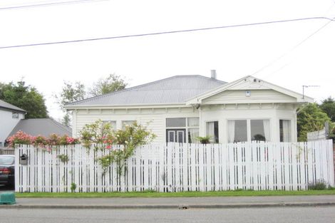 Photo of property in 92 Packe Street, Edgeware, Christchurch, 8013
