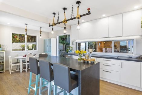 Photo of property in 75 The Esplanade, Raumati South, Paraparaumu, 5032