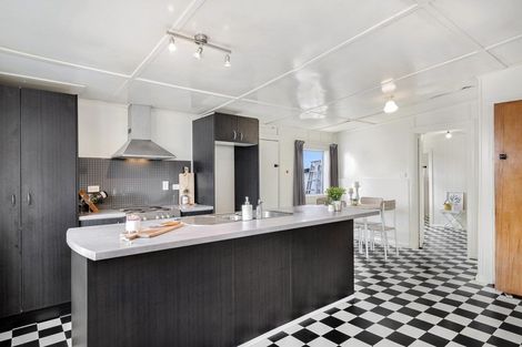 Photo of property in 37 Melbourne Street, South Dunedin, Dunedin, 9012