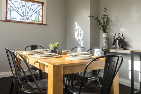 Photo of property in 28 Prince Street, Winton, 9720