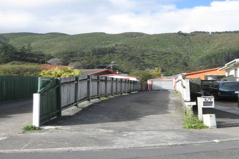 Photo of property in 6a Glenbrook Grove, Naenae, Lower Hutt, 5011