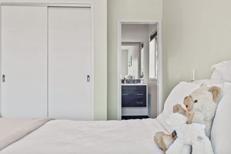 Photo of property in 48 Accolage Boulevard, Kumeu, 0810