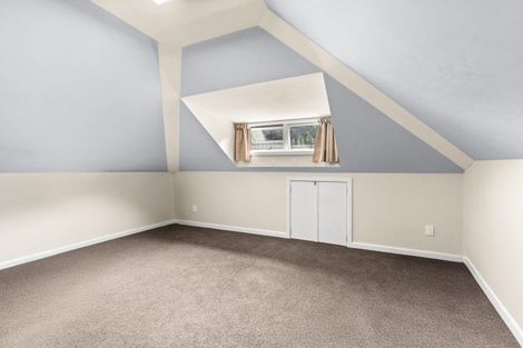 Photo of property in 2 Main Street, Hospital Hill, Napier, 4110