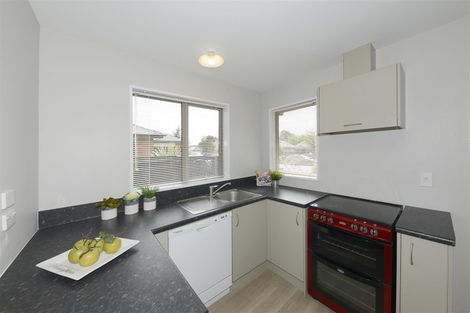 Photo of property in 17 Picton Avenue, Riccarton, Christchurch, 8011