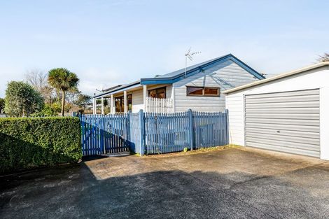Photo of property in 401b Carrington Street, Upper Vogeltown, New Plymouth, 4310