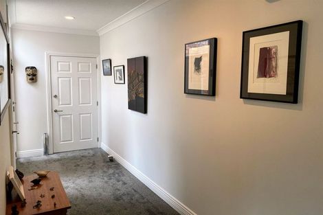 Photo of property in 214 Te Moana Road, Waikanae, 5036