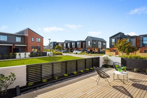 Photo of property in 2 Whakatere Lane, Hobsonville, Auckland, 0616