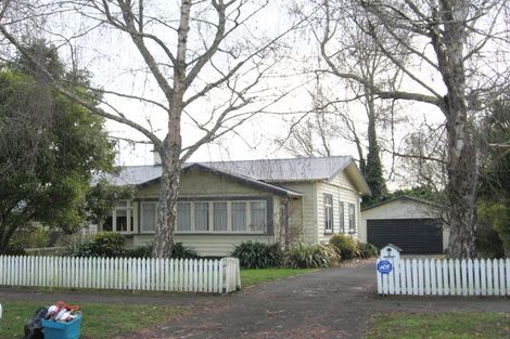 Photo of property in 8 Howden Road, Fairfield, Hamilton, 3214