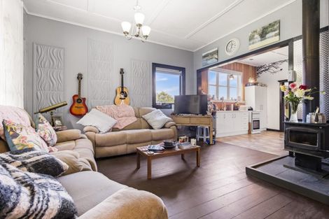 Photo of property in 8 Marsack Road, Taumarunui, 3992