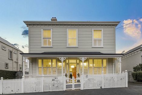 Photo of property in 3 Kerr Street, Devonport, Auckland, 0624