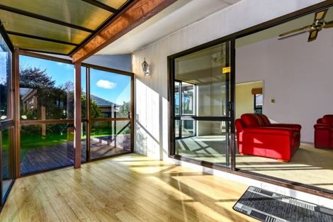 Photo of property in 20 Sawtell Place, Northcote, Christchurch, 8052