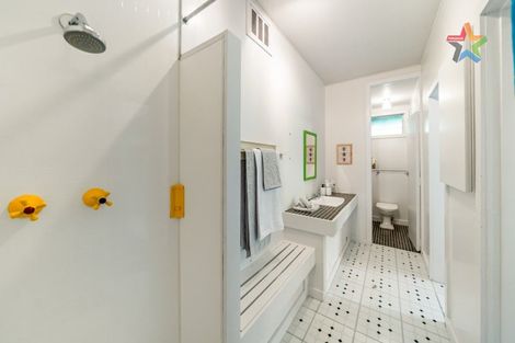 Photo of property in 12 Whiorau Grove, Lowry Bay, Lower Hutt, 5013