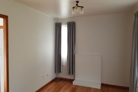 Photo of property in 4 Pomelo Road, Te Atatu South, Auckland, 0610