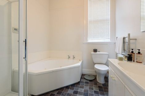 Photo of property in 132 Tinakori Road, Thorndon, Wellington, 6011