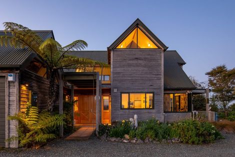 Photo of property in 102 Tokongawa Drive, Kaiteriteri, Motueka, 7197