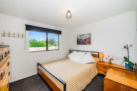 Photo of property in 3 Michael Road, Paraparaumu Beach, Paraparaumu, 5032