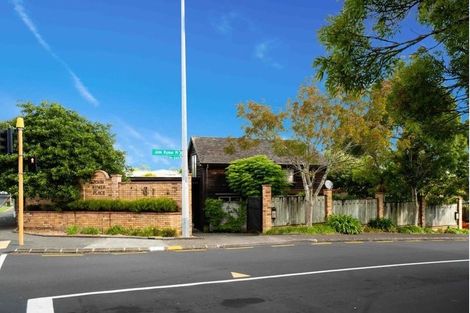 Photo of property in 2a John Rymer Place, Kohimarama, Auckland, 1071
