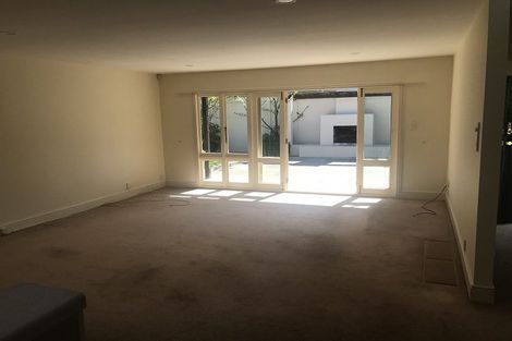 Photo of property in 2/11 Memorial Avenue, Ilam, Christchurch, 8053