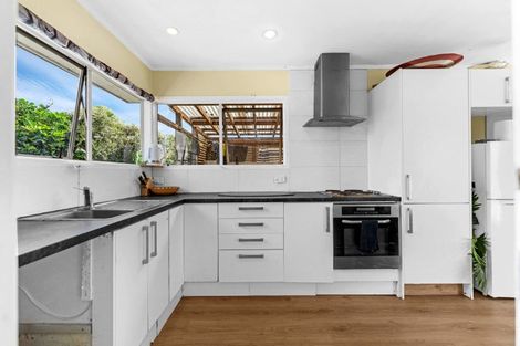 Photo of property in 2/29 Kindergarten Drive, Conifer Grove, Takanini, 2112