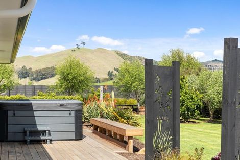 Photo of property in 6 Royal Ascot Drive, Papamoa Beach, Te Puke, 3187