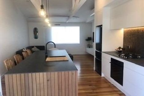 Photo of property in 2/8 Cecil Road, Milford, Auckland, 0620